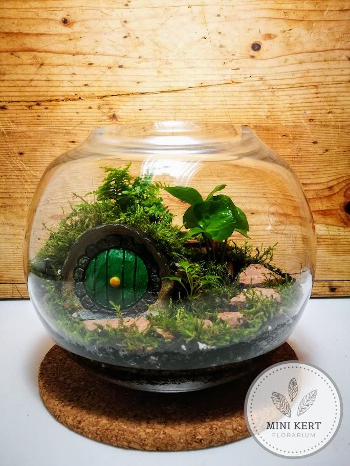 üveggömb florárium hobbit ház bejárattal