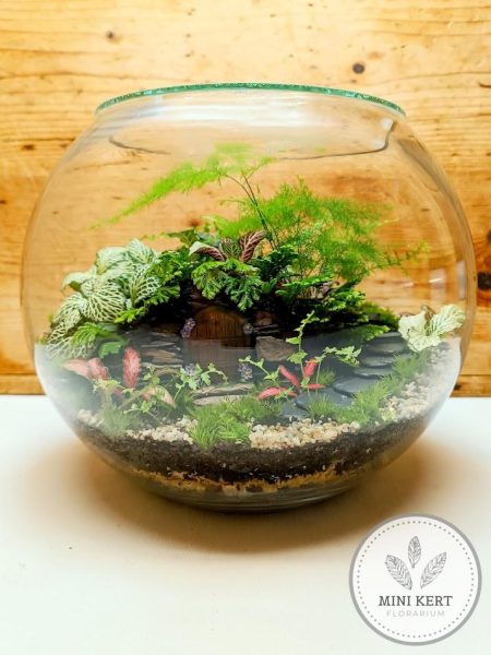 Üveggömb florárium 25 cm-es Hobbit ház